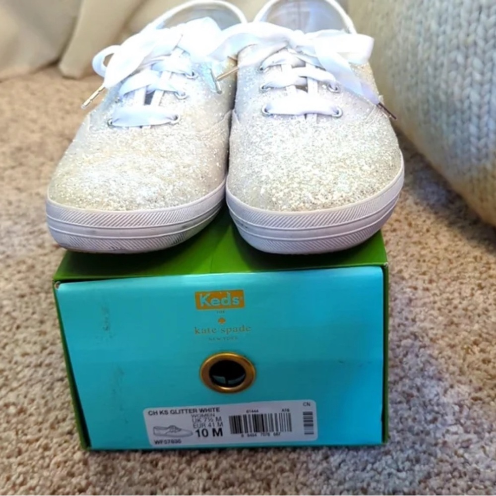 Keds X Kate Spade Limited Edition white satin laced glitter shoes✨